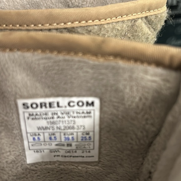 Sorel Boots SZ 8.5 - Picture 5 of 7